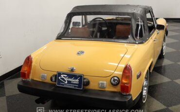 Mg-Midget-1977-Golden-Rod-Yellow-Saddle