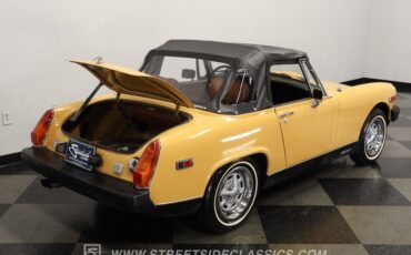 Mg-Midget-1977-Golden-Rod-Yellow-Saddle-39
