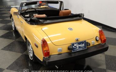 Mg-Midget-1977-Golden-Rod-Yellow-Saddle-45
