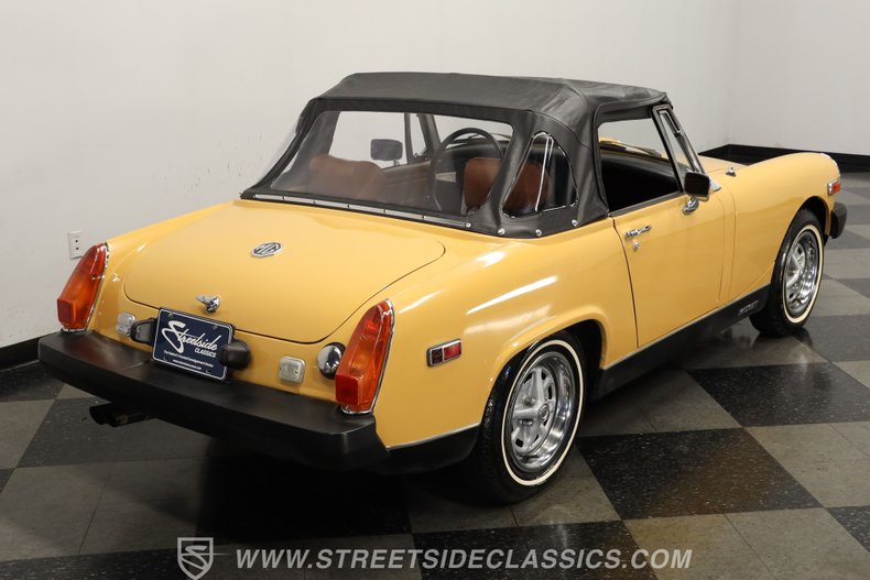 Mg-Midget-1977-Golden-Rod-Yellow-Saddle-8