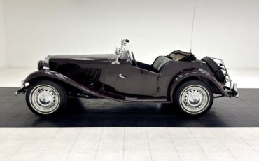 Mg-Td-1952-Black-Cherry-Black-6