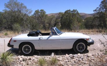 Mgb-convertible-1979-white-4