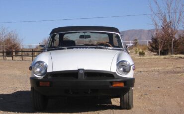 Mgb-convertible-1979-white-5