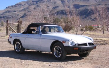Mgb-convertible-1979-white-6