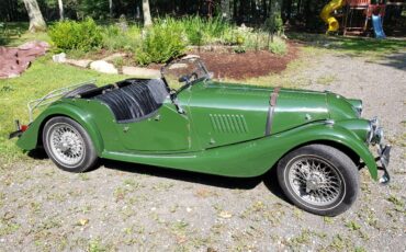 Morgan-Plus-4-1967-Green-Black