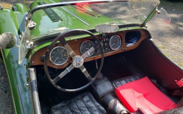 Morgan-Plus-4-1967-Green-Black-6