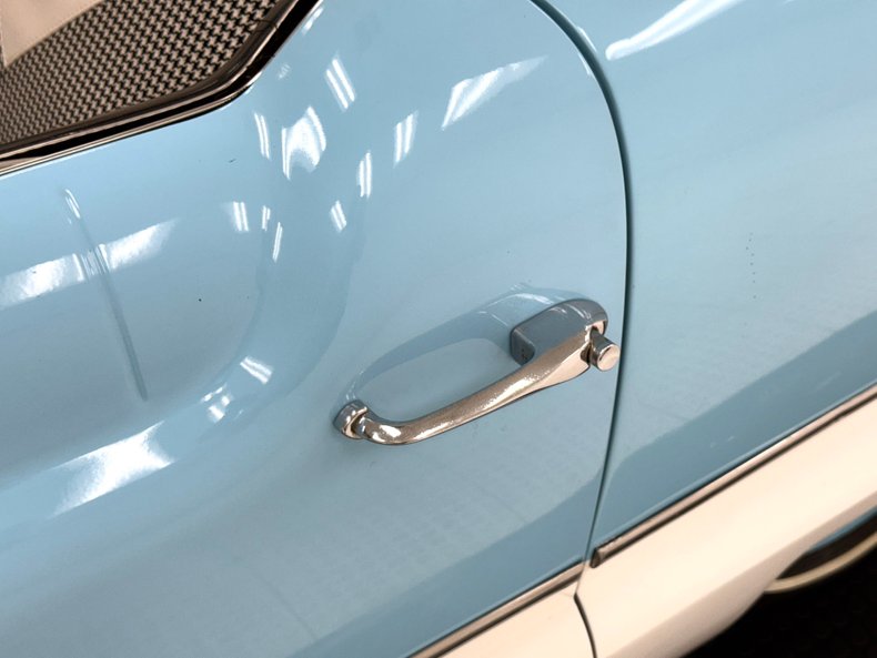 Nash-Metropolitan-1956-Sky-Blue-Black-18