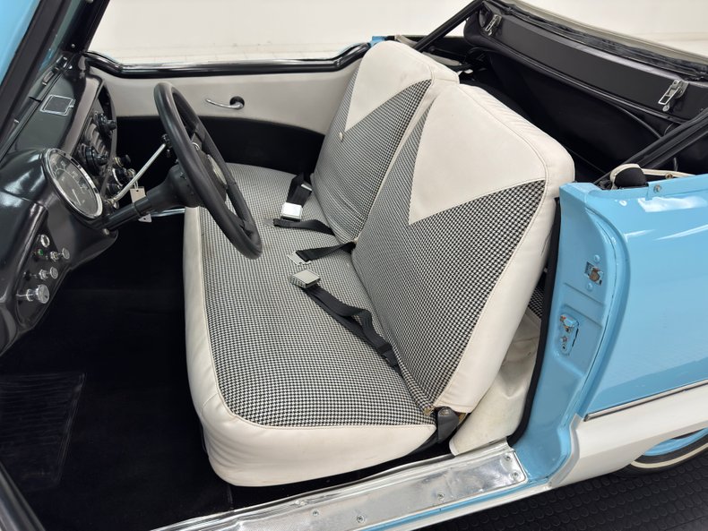 Nash-Metropolitan-1956-Sky-Blue-Black-29