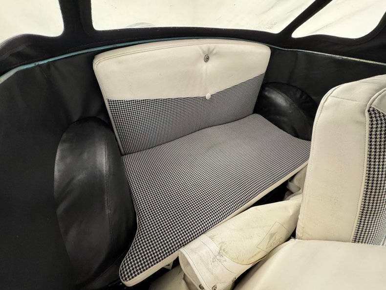 Nash-Metropolitan-1956-Sky-Blue-Black-34