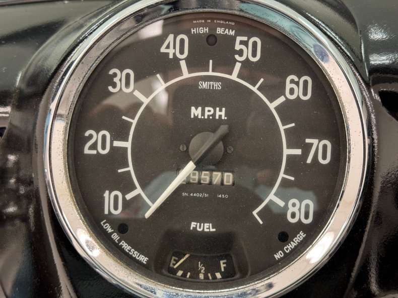 Nash-Metropolitan-1956-Sky-Blue-Black-39