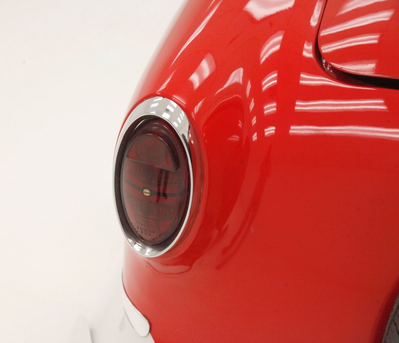 Nash-Metropolitan-1961-Redline-Red-White-17