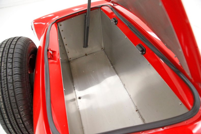 Nash-Metropolitan-1961-Redline-Red-White-20