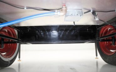 Nash-Metropolitan-1961-Redline-Red-White-25