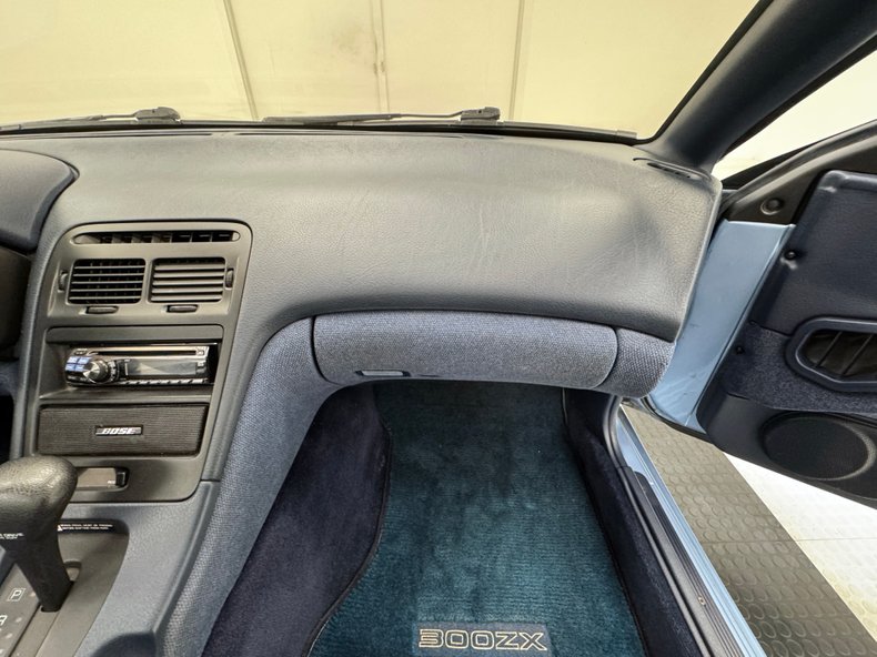 Nissan-300zx-1990-Azure-Blue-Dark-Blue-46