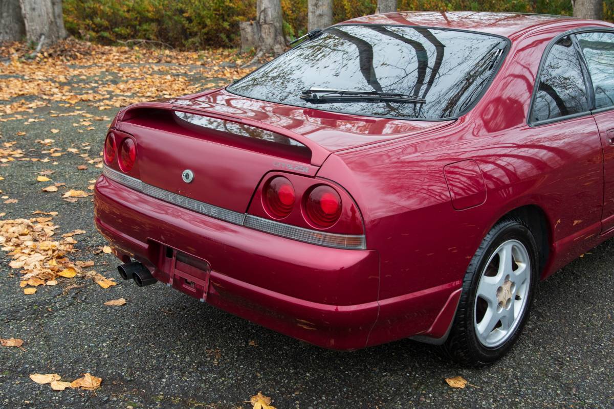 Nissan-skyline-1993-10