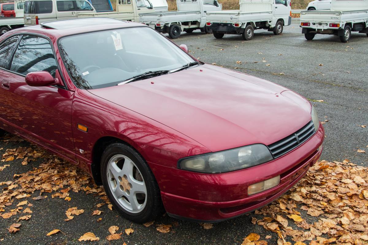 Nissan-skyline-1993-12