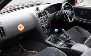 Nissan-skyline-1993-16