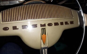 Olds-dynamic-68-1948-black-5