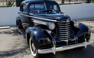 Oldsmobile-1937-black-1
