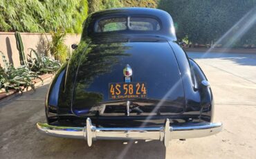 Oldsmobile-1937-black-11