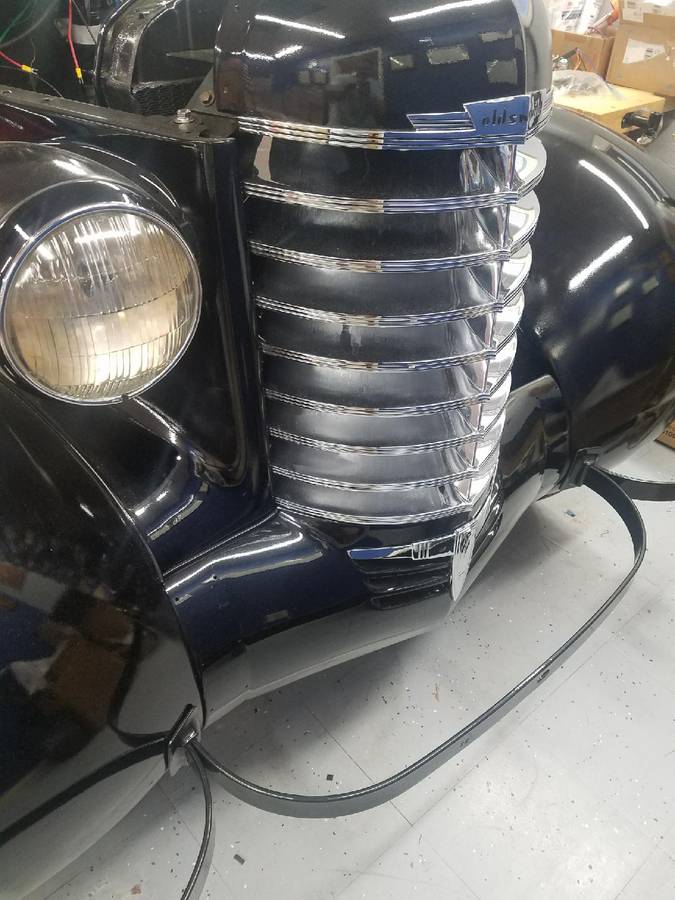 Oldsmobile-1937-black-16