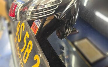 Oldsmobile-1937-black