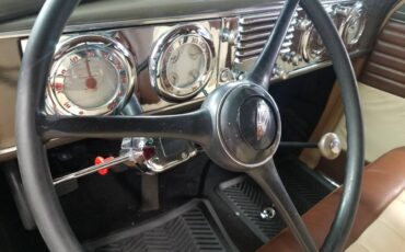 Oldsmobile-1937-black-4