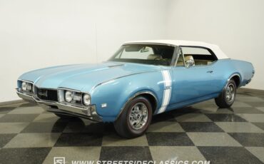 Oldsmobile-442-1968-Light-Blue-Metallic-Parchment-12