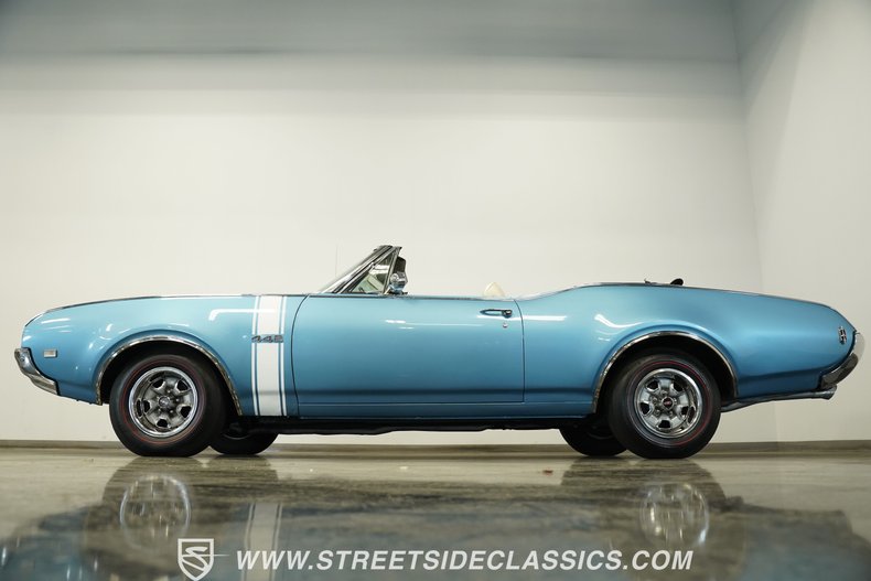 Oldsmobile-442-1968-Light-Blue-Metallic-Parchment-14