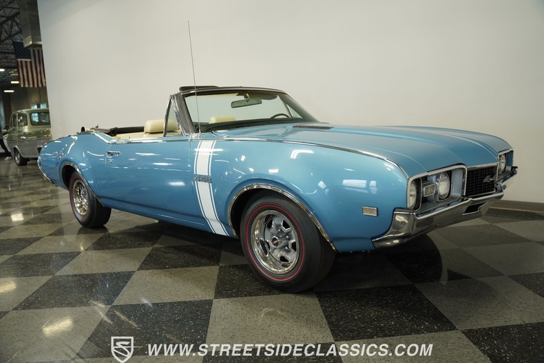 Oldsmobile-442-1968-Light-Blue-Metallic-Parchment-28