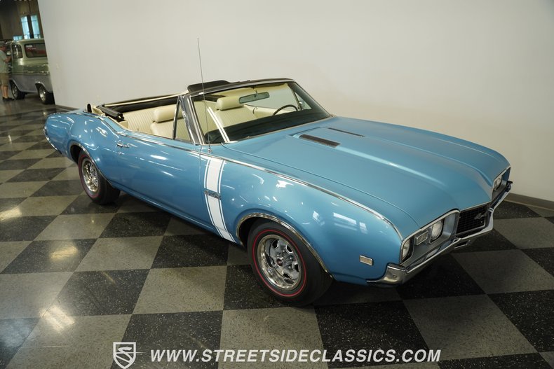 Oldsmobile-442-1968-Light-Blue-Metallic-Parchment-29