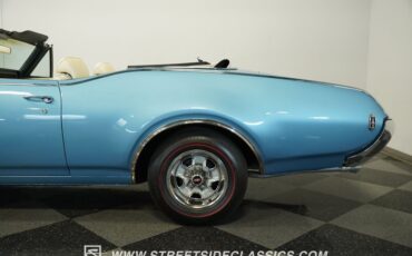 Oldsmobile-442-1968-Light-Blue-Metallic-Parchment-32