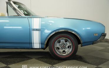 Oldsmobile-442-1968-Light-Blue-Metallic-Parchment-35