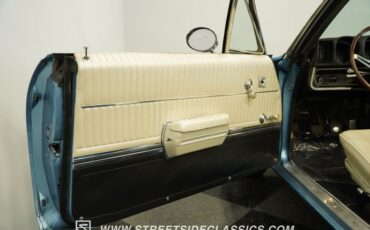 Oldsmobile-442-1968-Light-Blue-Metallic-Parchment-4