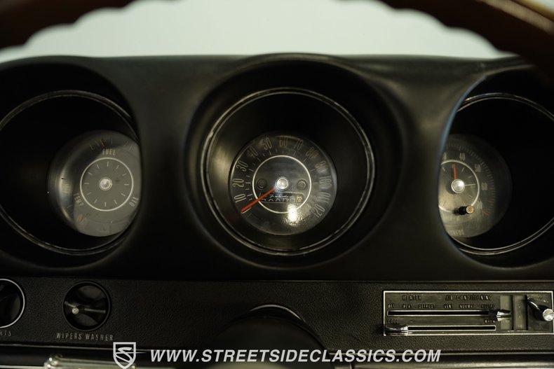 Oldsmobile-442-1968-Light-Blue-Metallic-Parchment-42