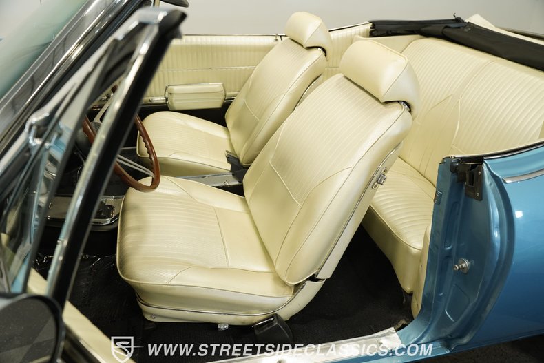 Oldsmobile-442-1968-Light-Blue-Metallic-Parchment-49