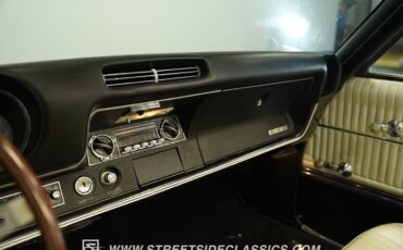 Oldsmobile-442-1968-Light-Blue-Metallic-Parchment-5