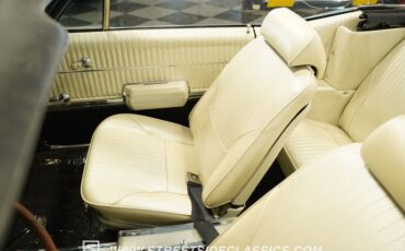 Oldsmobile-442-1968-Light-Blue-Metallic-Parchment-6