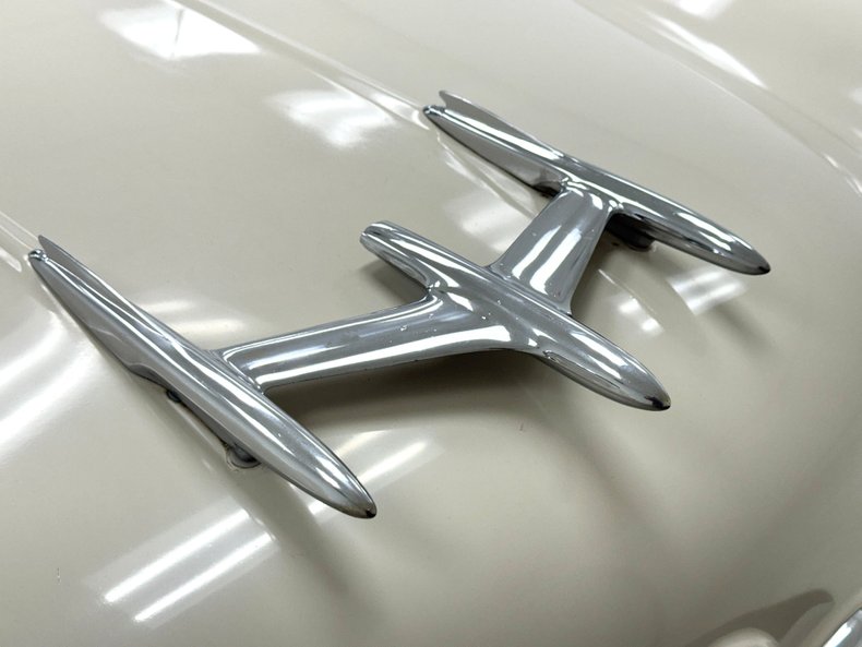 Oldsmobile-88-1955-Aqua-Beige-19