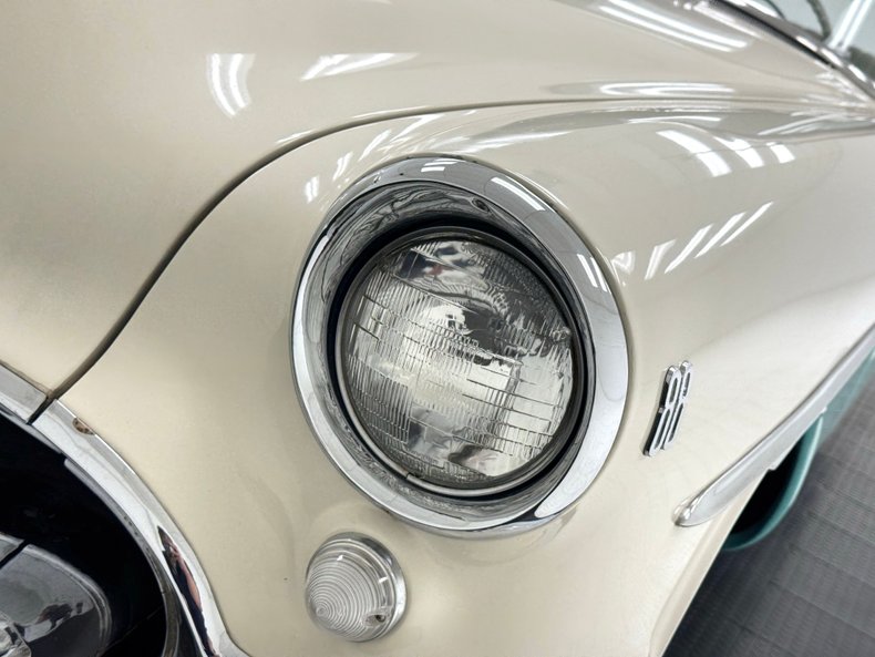 Oldsmobile-88-1955-Aqua-Beige-20