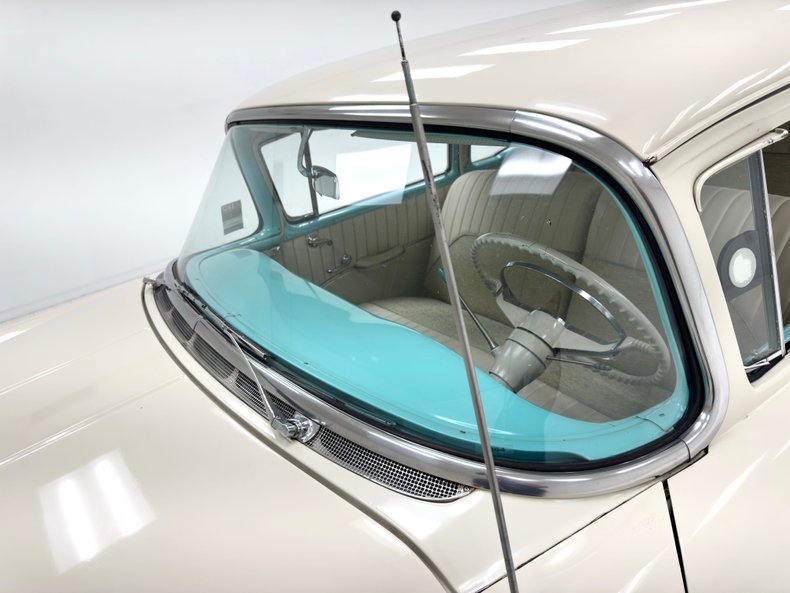 Oldsmobile-88-1955-Aqua-Beige-22