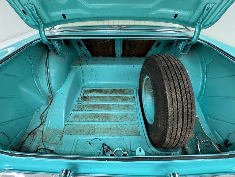 Oldsmobile-88-1955-Aqua-Beige-32