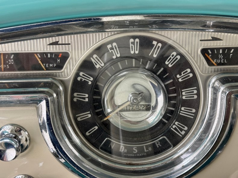 Oldsmobile-88-1955-Aqua-Beige-42