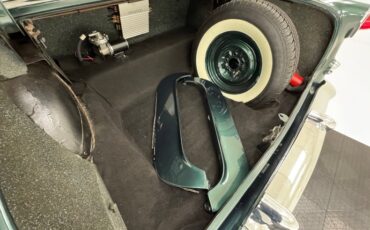 Oldsmobile-88-1955-Polar-White-Green-21