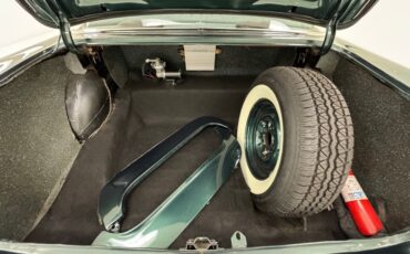 Oldsmobile-88-1955-Polar-White-Green-22