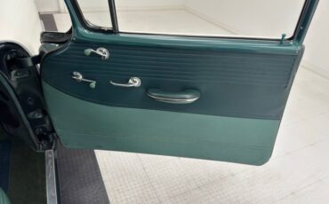 Oldsmobile-88-1955-Polar-White-Green-25