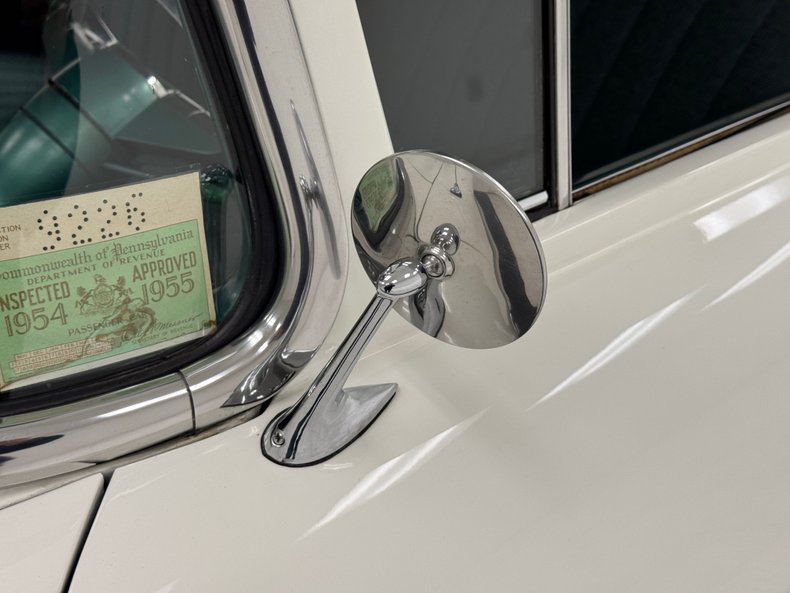 Oldsmobile-88-1955-Polar-White-Green-4