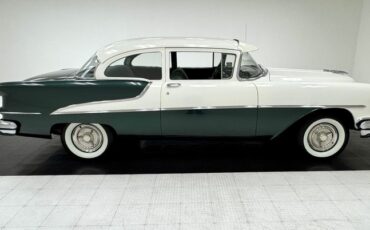 Oldsmobile-88-1955-Polar-White-Green-46