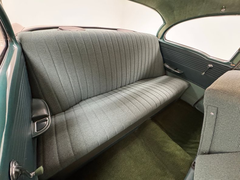 Oldsmobile-88-1955-Polar-White-Green-49