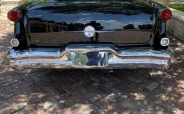 Oldsmobile-88-1956-Black-Gold-11